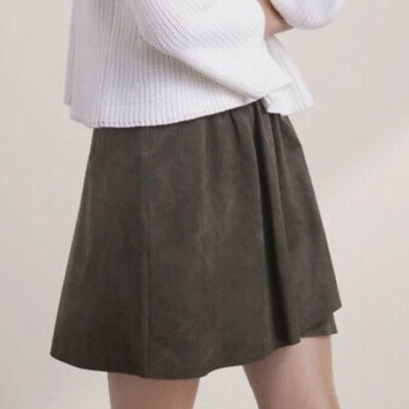WILFRED Nesxher Suede Skirt - Picture 3 of 10